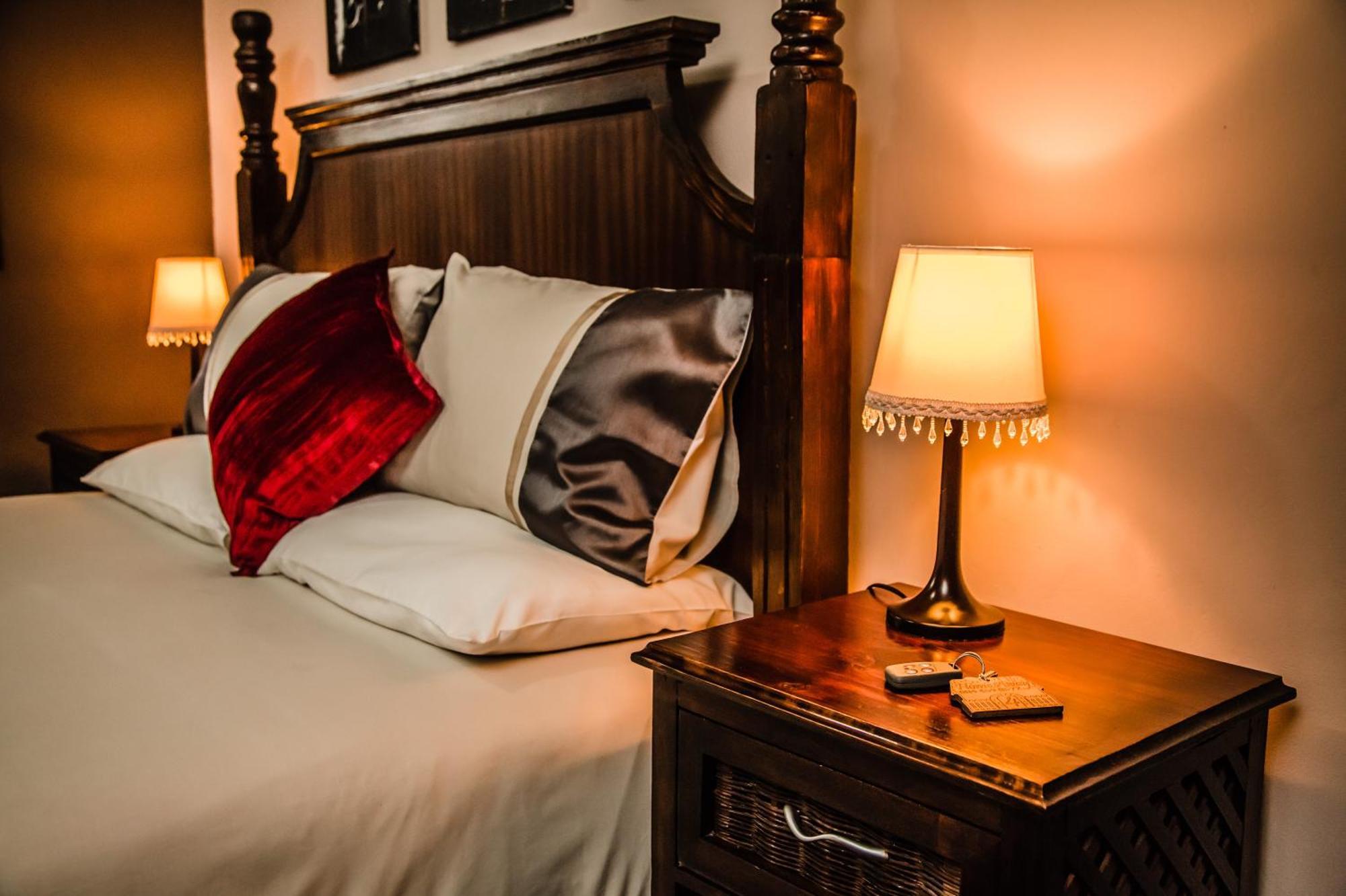 Butlers Crown Hotell Klerksdorp Exteriör bild