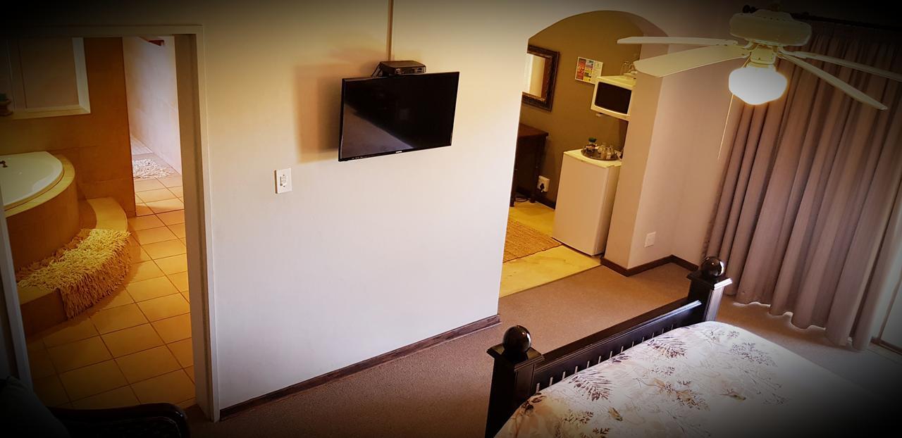 Butlers Crown Hotell Klerksdorp Exteriör bild